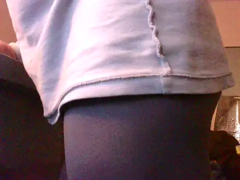 SDtinycok online show from November 10, 8:25 pm