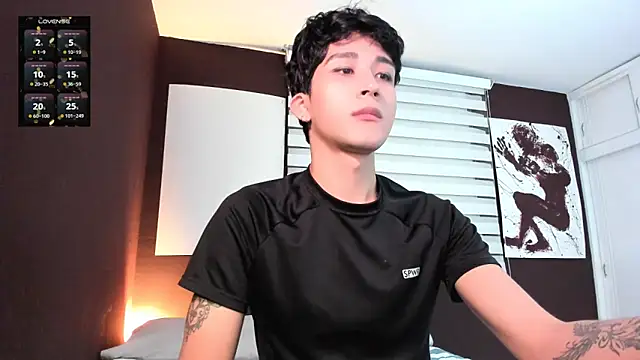 tom Howard online show from April 6, 1:02 am