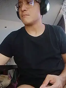 Mghty-cockl88 online show from January 16, 1:36 pm