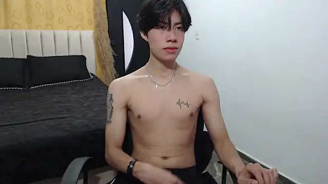 Snapshot of Elio-cam chatting on January 2, 2:35 pm Elio-cam online show from January 2, 2:35 pm