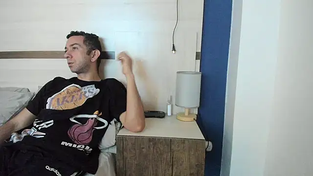 funcouple1985 online show from March 11, 9:15 pm