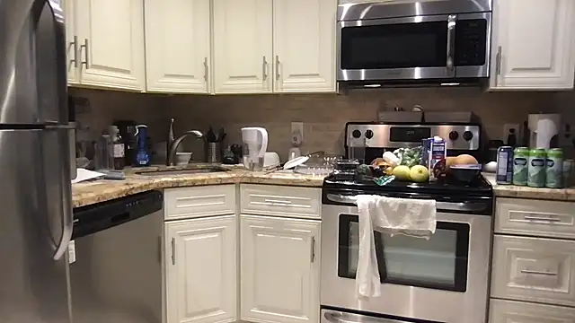 BigGuyMuscle online show from November 30, 12:35 am