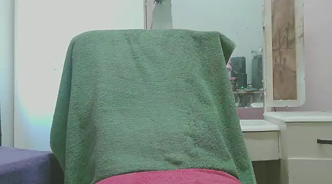 annitsx online show from February 7, 9:05 am