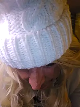 CROSSCOUNTRY1 online show from January 16, 11:37 pm