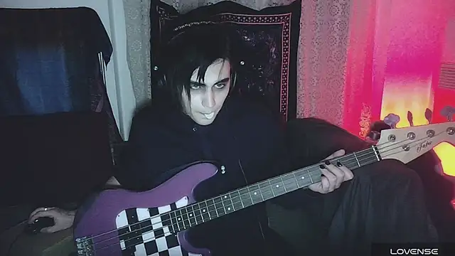 sademobeer online show from December 4, 4:19 am