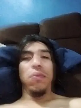 AlexAlejandro13 online show from May 31, 6:20 pm