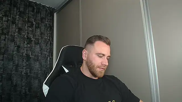 Thori92 online show from October 23, 6:55 pm