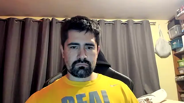 Snapshot of VonDoomdelToro chatting on October 1, 6:50 am VonDoomdelToro online show from October 1, 6:50 am