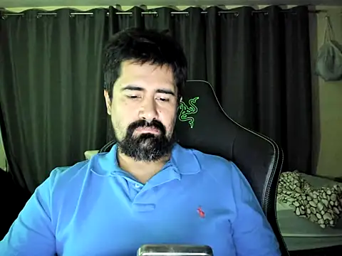 Snapshot of VonDoomdelToro chatting on November 2, 6:06 am VonDoomdelToro online show from November 2, 6:06 am