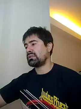 Snapshot of VonDoomdelToro chatting on January 5, 10:50 pm VonDoomdelToro online show from January 5, 10:50 pm