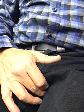 semir4282 online show from November 13, 4:33 pm