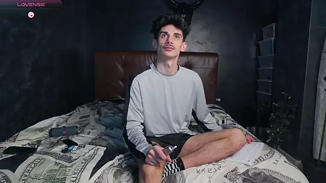 DanielCrush1 online show from February 9, 7:13 am