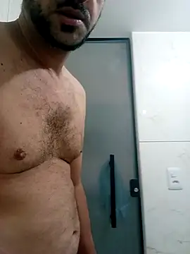 SMOKERBEASTBR online show from February 3, 7:41 pm