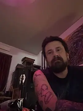 htk1975 online show from June 8, 9:54 am