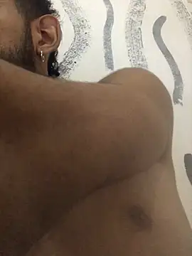 Alessandro  Rossi online show from February 21, 4:59 pm