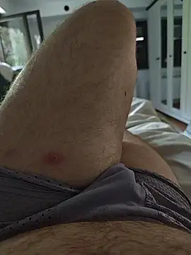 BeautifulPenis2002 online show from May 20, 1:39 pm