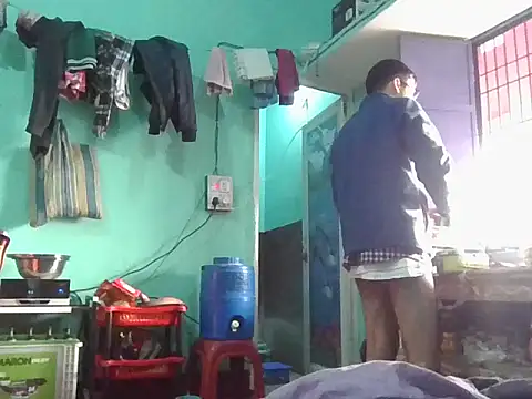 Desiboi4u online show from December 16, 2:07 am