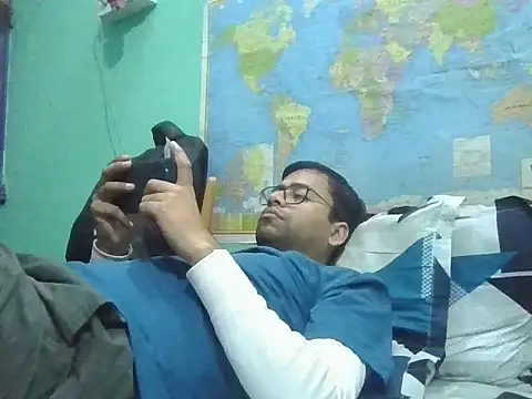 Desiboi4u online show from November 19, 3:12 pm