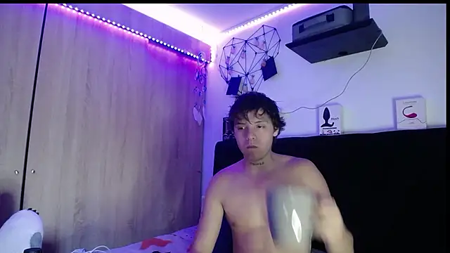 Santiago kiler online show from January 12, 10:25 pm