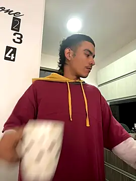 sorry-mom69 online show from October 25, 7:04 pm