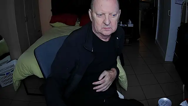 passifsoumis1963 online show from November 16, 4:31 pm