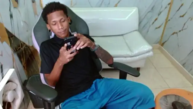 ManSant online show from April 2, 4:04 pm