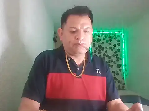SexDiffrent online show from May 26, 8:49 pm