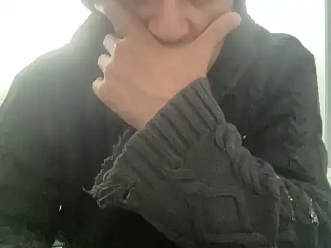 Snapshot of ALPHANDRE chatting on March 20, 2:32 pm ALPHANDRE online show from March 20, 2:32 pm