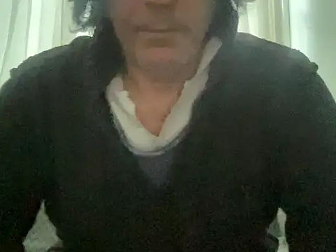 Snapshot of ALPHANDRE chatting on February 18, 7:10 am ALPHANDRE online show from February 18, 7:10 am