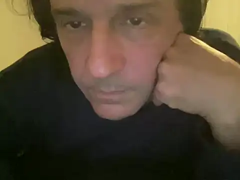 Snapshot of ALPHANDRE chatting on March 9, 6:00 pm ALPHANDRE online show from March 9, 6:00 pm