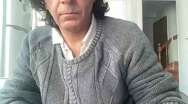 Snapshot of ALPHANDRE chatting on March 1, 5:31 am ALPHANDRE online show from March 1, 5:31 am