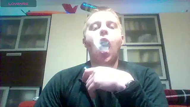 Matttthees online show from November 4, 9:27 pm