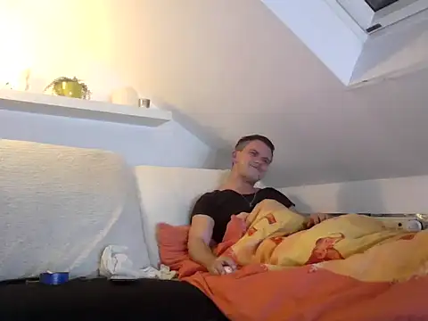 Cambitchboy online show from December 4, 4:30 am