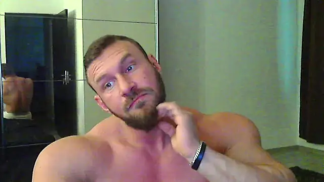 muscularkevin online show from February 2, 2:47 pm