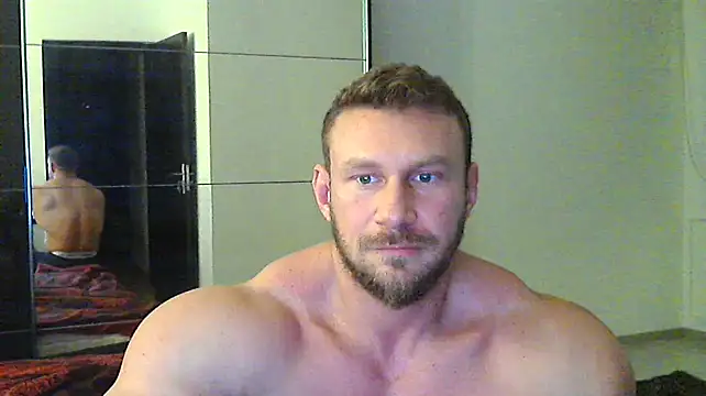 muscularkevin online show from December 26, 3:10 pm