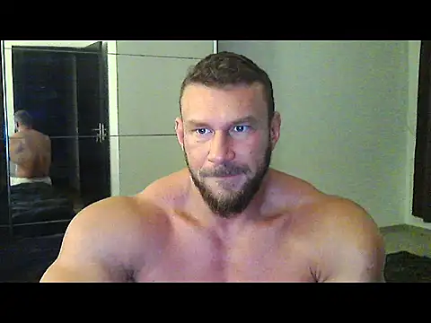 muscularkevin online show from September 28, 3:37 am