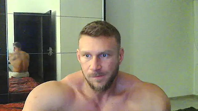 muscularkevin online show from December 9, 2:51 pm