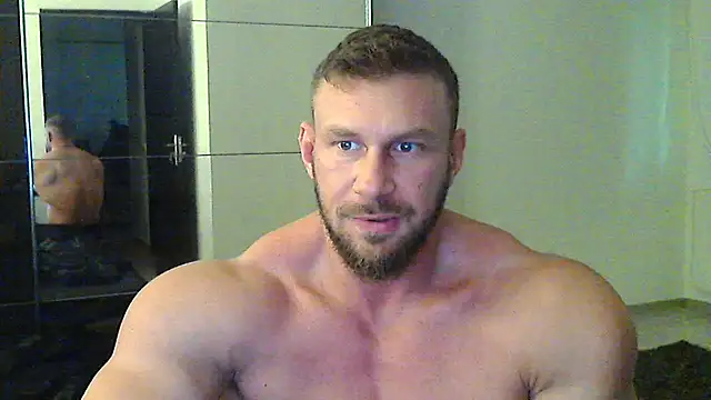 muscularkevin online show from February 14, 2:33 pm