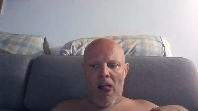 davigochi77bcn online show from August 1, 7:57 pm