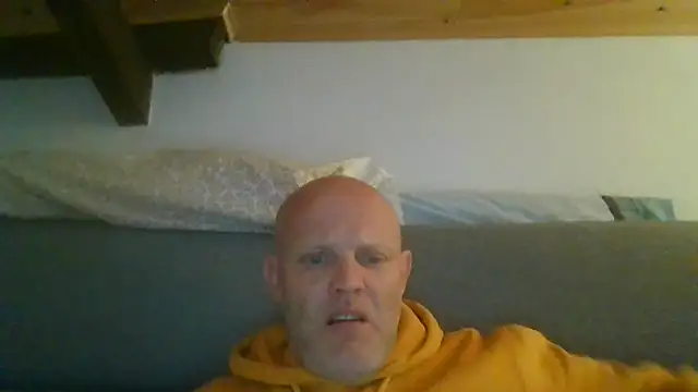 davigochi77bcn online show from November 18, 8:01 pm