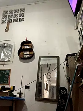 raphadoors19 online show from October 12, 7:13 am