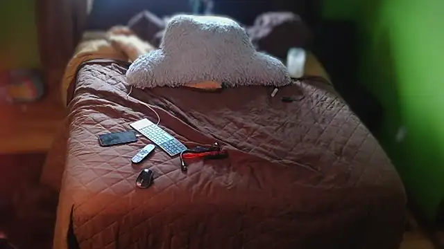 Sexslavescorpio online show from December 14, 8:05 pm