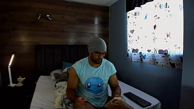 anthonylatynxd online show from April 26, 4:04 pm