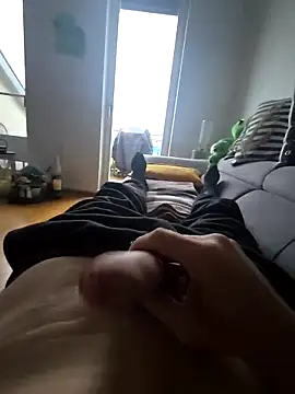 lovebbwgirly online show from February 14, 7:36 am