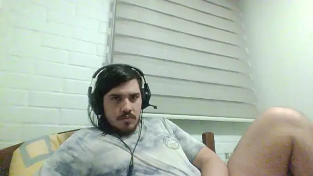 hung weeb online show from March 31, 3:19 am