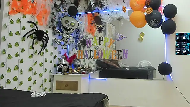 ChoreyTaiylor online show from October 18, 3:28 pm