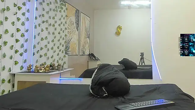 ChoreyTaiylor online show from November 8, 3:37 pm