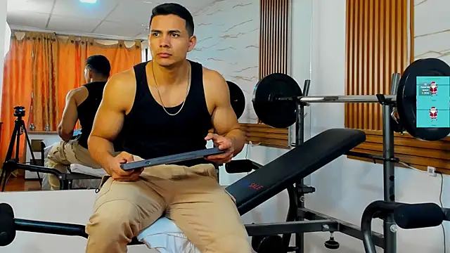 ChoreyTaiylor online show from December 18, 3:19 pm