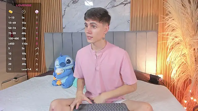 DustinLevine online show from March 5, 12:18 am