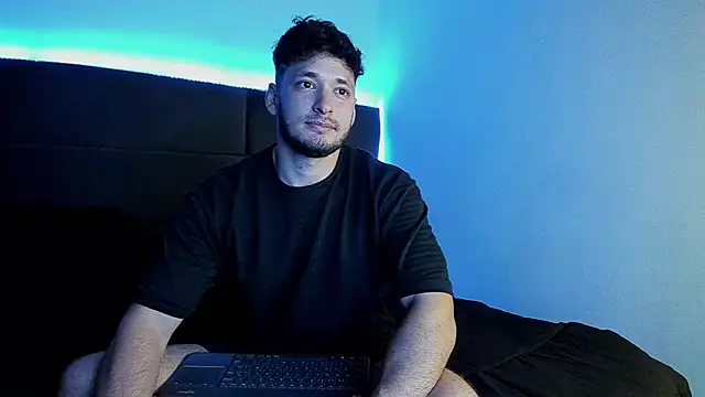 alejandro  2 online show from November 13, 8:24 pm